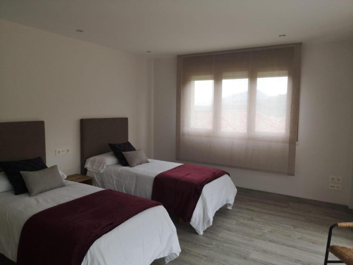 Grupo Orinoco Apartman Onís Kültér fotó